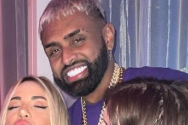 Kevin Thobias net worth: Young entrepreneur showcasing his success in e-commerce and investments, contributing to his multi-millionaire status at 30.