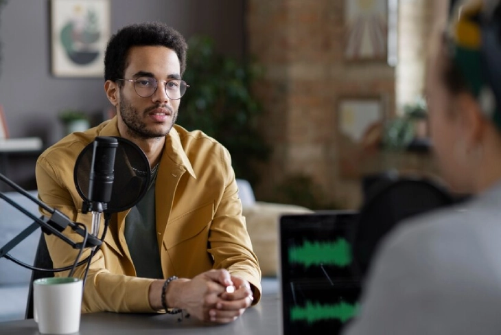 Tony Gagado Blogtalk - Engaging Online Radio Experience